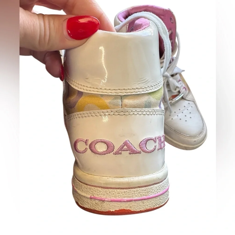 COACH women’s Vintage "Norra" Sneaker
High Tops white pink sz 6M preloved - Picture 3 of 11